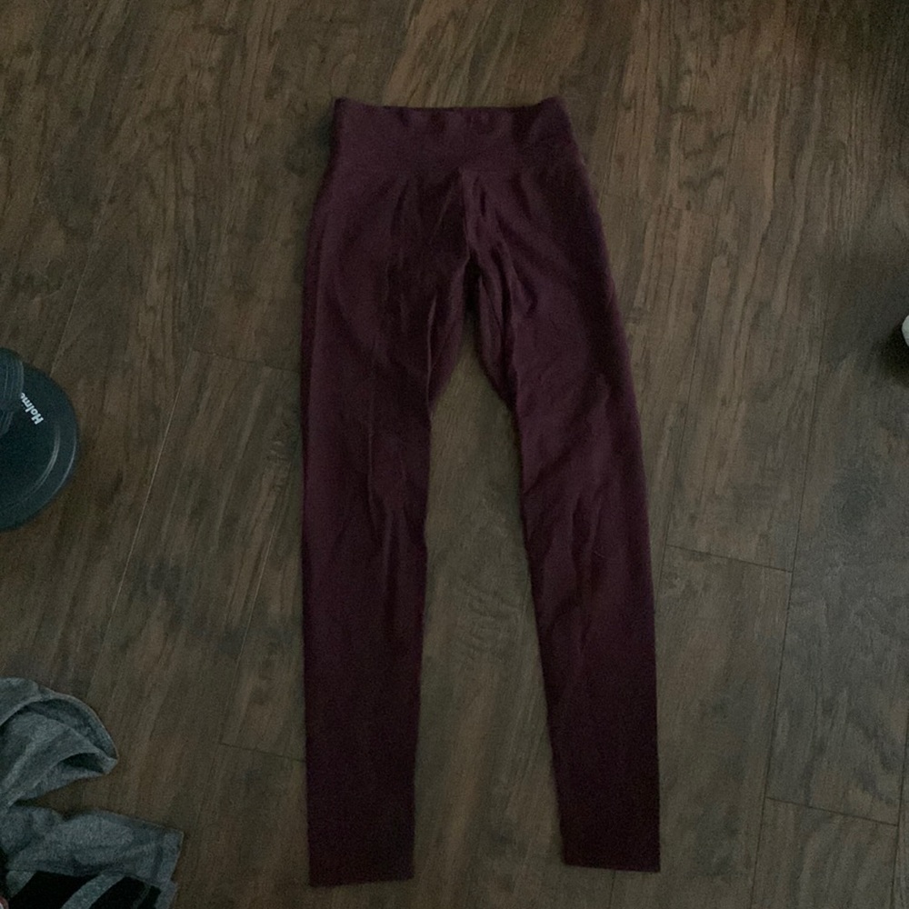 Burgundy Aerie leggings
